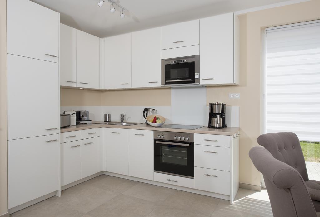 Ferienhaus Kuestensegler Breege Buitenkant foto