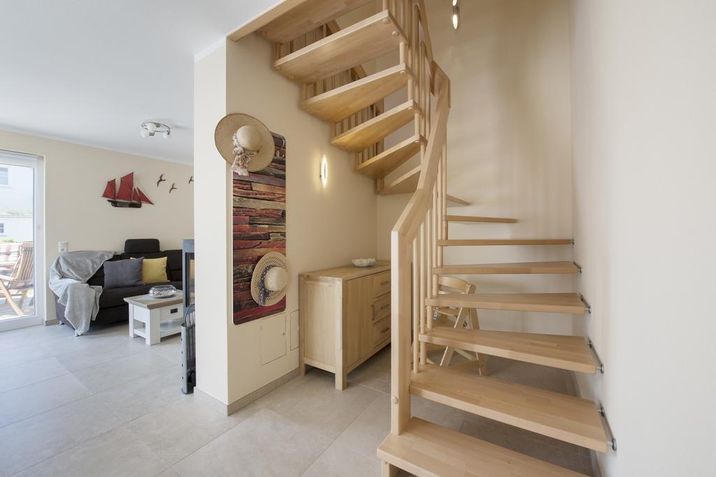 Ferienhaus Kuestensegler Breege Buitenkant foto